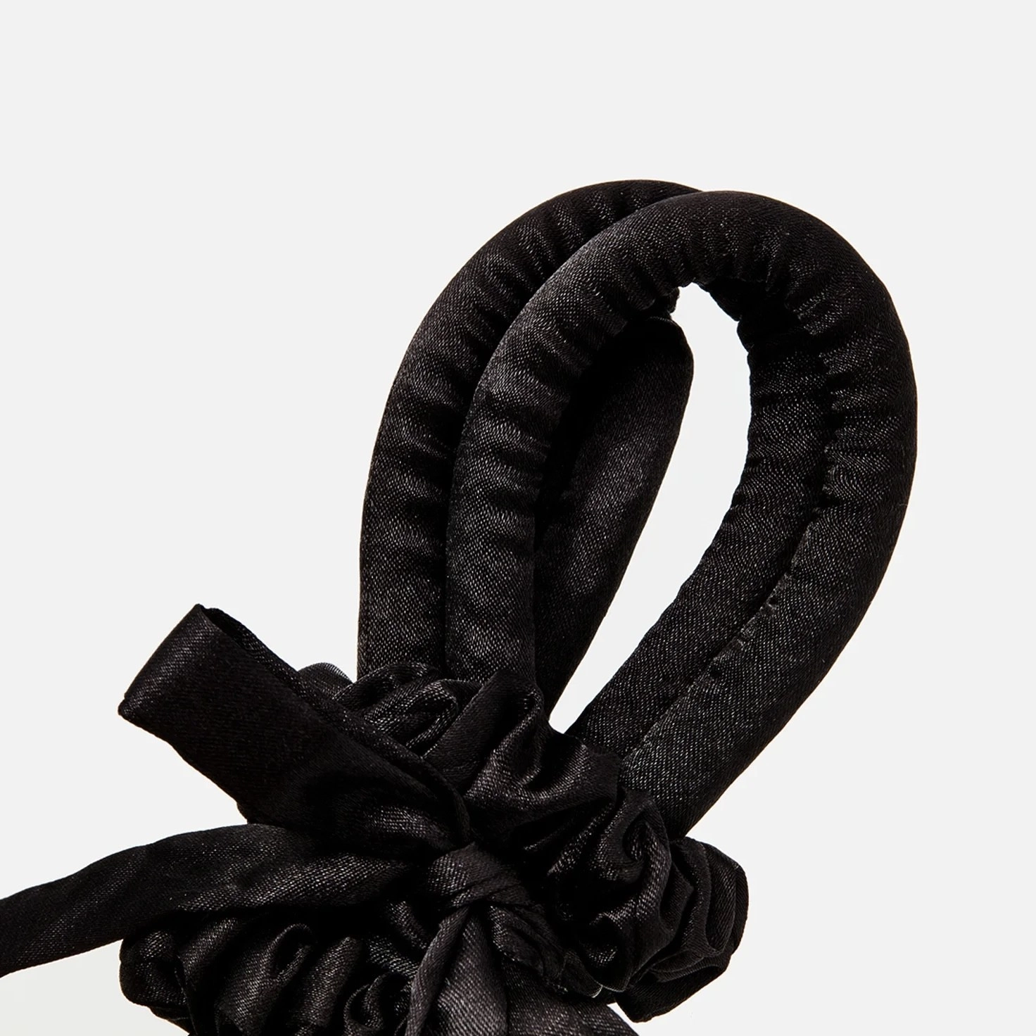 Мягкие бигуди "Комплект jillas slim elegant черный" по цене 1&nbsp;390 ₽ для волос От каре до пояса