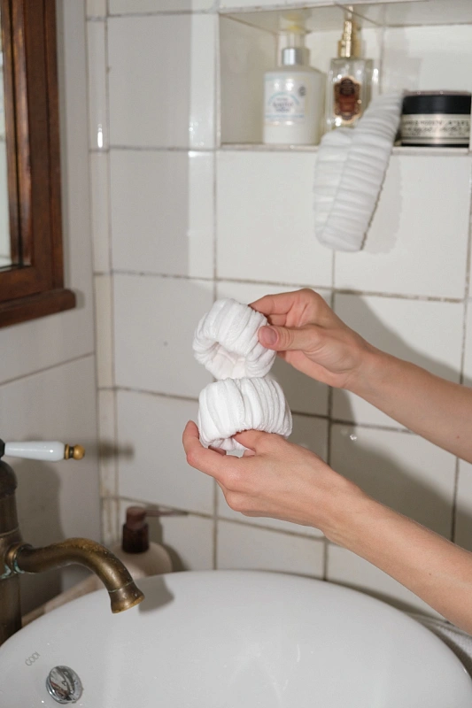 Набор повязок для умывания jillas из велюра, белый, 4,5 см - аксессуар для локонов по цене 1&nbsp;290 ₽, материал Синтетическая ткань