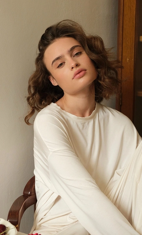 Мягкие бигуди из лебяжего пуха "Комплект jillas classic compact красный" по цене 1&nbsp;990 ₽, размеры 250х100х45, для волос От лопаток до пояса