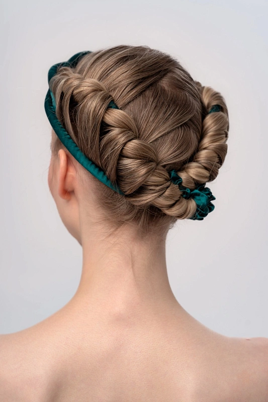 Мягкие бигуди из лебяжего пуха "Комплект jillas slim изумрудный" по цене 1&nbsp;390 ₽, размеры 205х85х25, для волос От каре до пояса