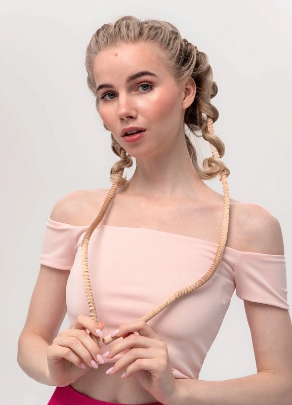 Мягкие бигуди из лебяжего пуха "Комплект jillas slim золотистый" по цене 1&nbsp;390 ₽, размеры 205х85х25, для волос От каре до пояса