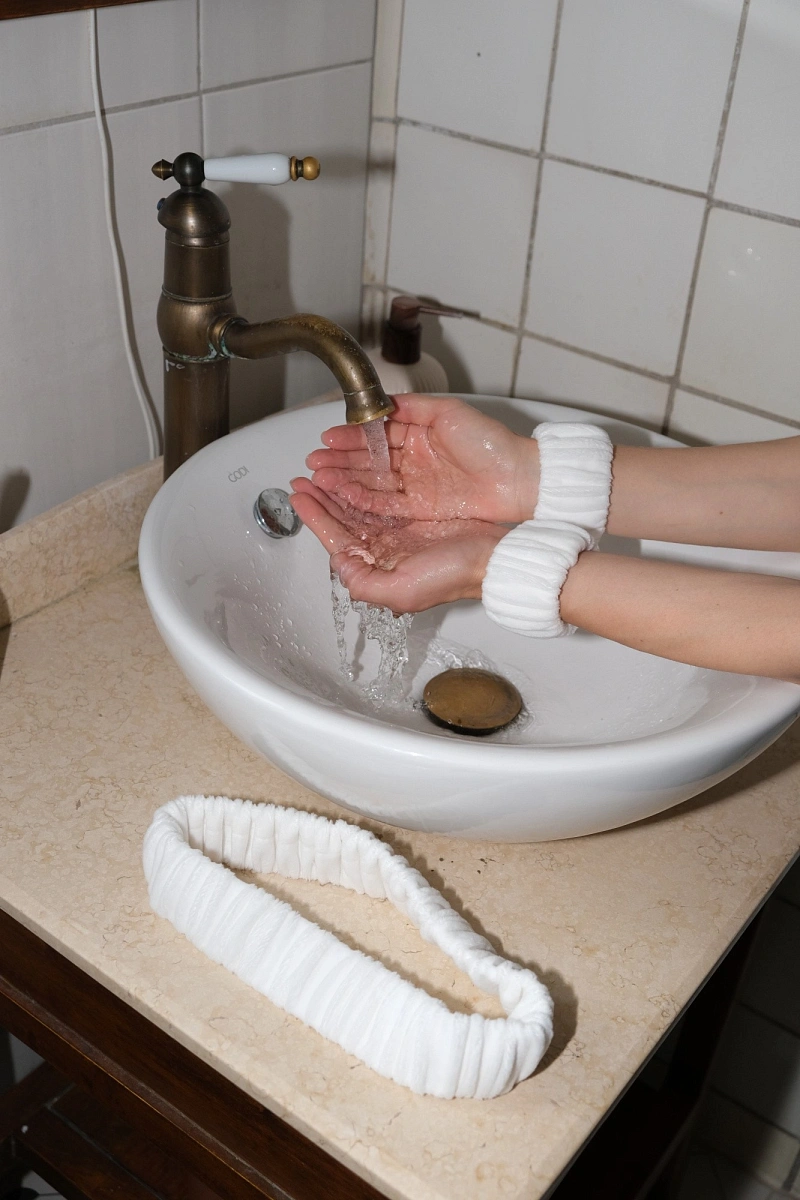 Набор повязок для умывания jillas из велюра, белый, 4,5 см по цене 1 290 ₽