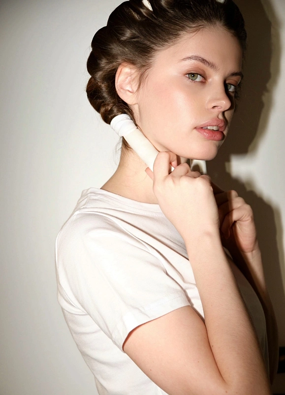 Мягкие бигуди из лебяжего пуха "Комплект jillas classic lite молочный" по цене 690 ₽, размеры 200х150х40, для волос От лопаток до пояса