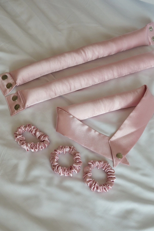 Мягкие бигуди из лебяжего пуха "Комплект jillas compact 300/34 светло-розовый" по цене 2&nbsp;590 ₽, размеры 215х175х75, для волос От лопаток до пояса