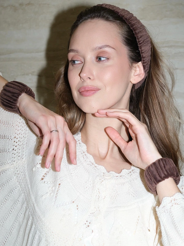 Набор повязок для умывания jillas из велюра, коричневый, 4,5 см - аксессуар для локонов по цене 1&nbsp;290 ₽, материал Синтетическая ткань