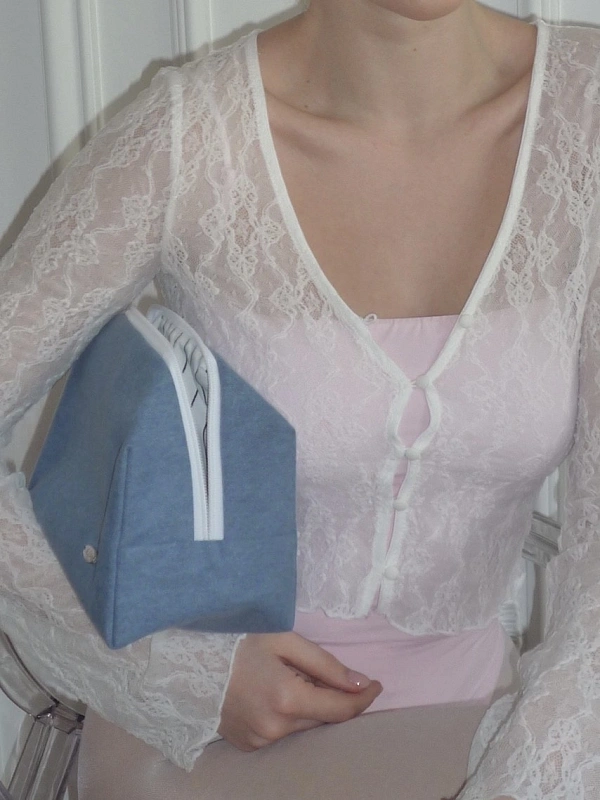 Косметичка jillas джинсовая, светло-голубой по цене 1&nbsp;890 ₽, размеры 300х200х30