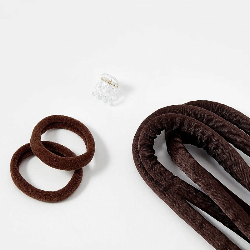 Мягкие бигуди из лебяжего пуха "Комплект jillas slim lite коричневый" по цене 690 ₽, размеры 200х150х25, для волос От каре до пояса