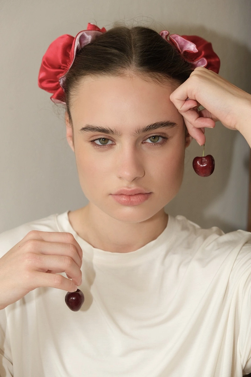 Мягкие бигуди "Комплект jillas mini compact красный" по цене 1 990 ₽ для волос От плеч до пояса