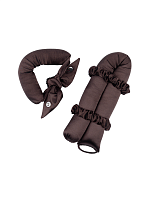 Коричневый