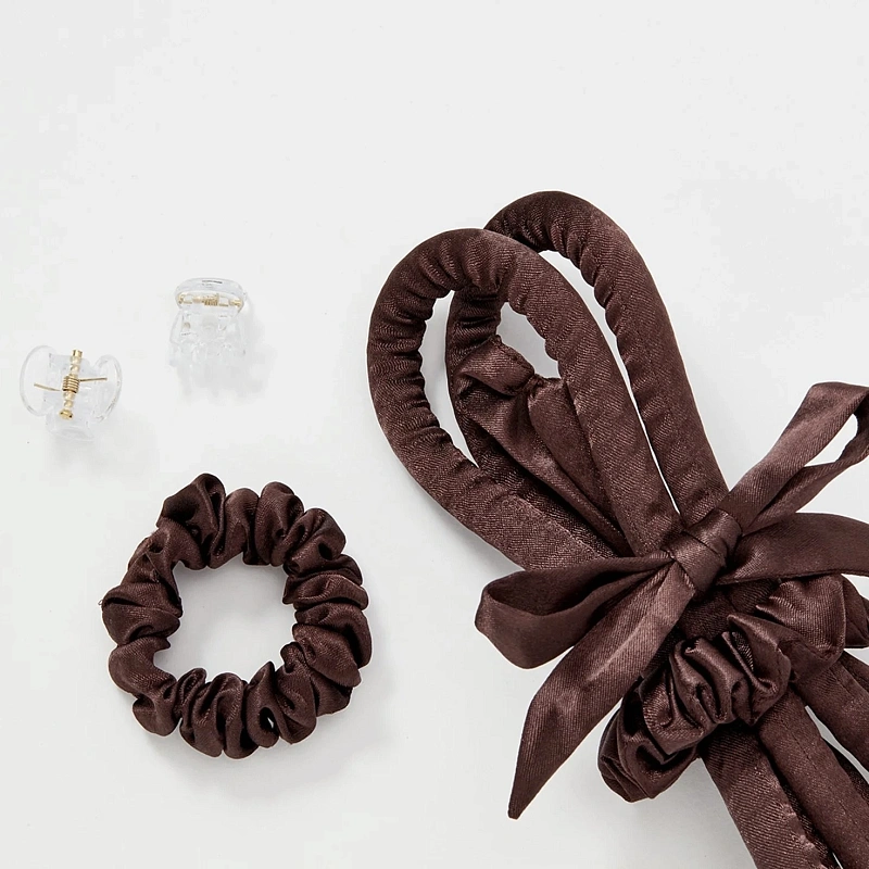 Мягкие бигуди из лебяжего пуха "Комплект jillas slim elegant коричневый" по цене 1&nbsp;390 ₽, размеры 205х85х25, для волос От каре до пояса