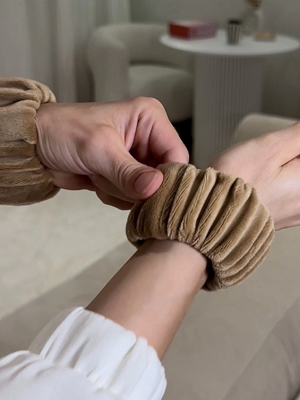 Набор повязок для умывания jillas из велюра, светло-коричневый, 4,5 см - аксессуар для локонов по цене 1&nbsp;290 ₽, материал Синтетическая ткань