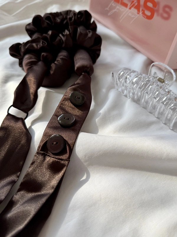 Мягкие бигуди из лебяжего пуха "Комплект jillas classic elegant с пуговицами, коричневый" по цене 1&nbsp;890 ₽, размеры 255х105х50, для волос От лопаток до пояса