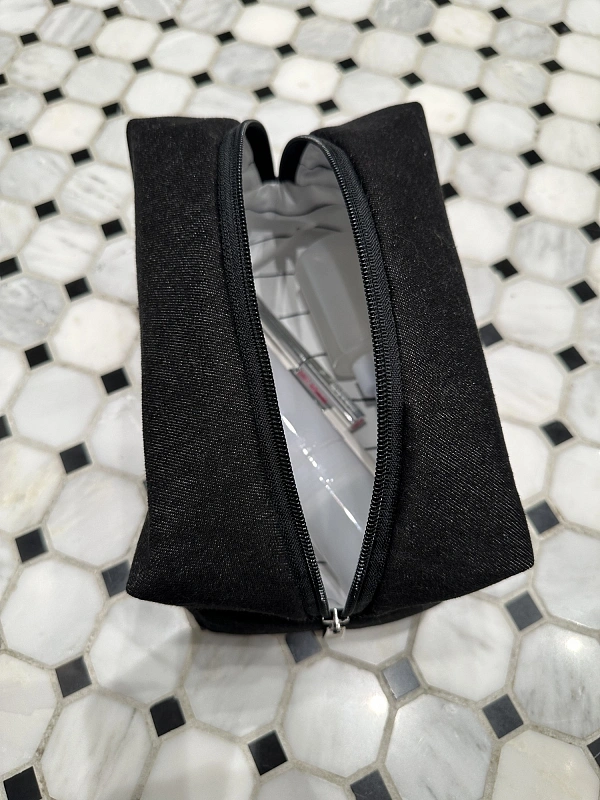 Косметичка jillas джинсовая, черный по цене 1&nbsp;890 ₽, размеры 300х200х30