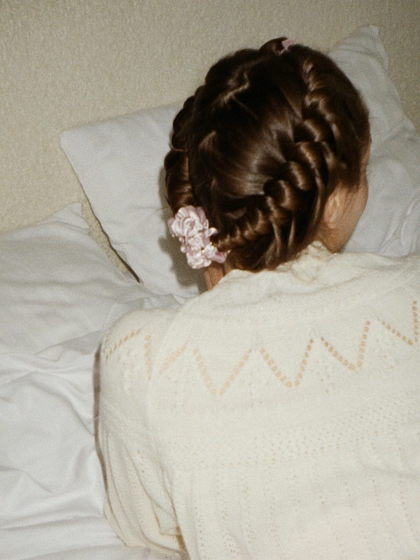 Мягкие бигуди из лебяжего пуха "Комплект jillas slim compact 2.0, светло-розовый" по цене 1&nbsp;890 ₽, размеры 205х85х25, для волос От каре до пояса