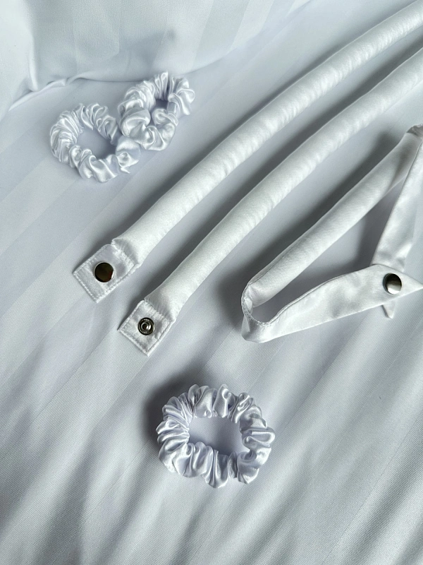 Мягкие бигуди из лебяжего пуха "Комплект jillas mini compact 2.0, белый" по цене 2&nbsp;290 ₽, размеры 235х85х40, для волос От плеч до пояса