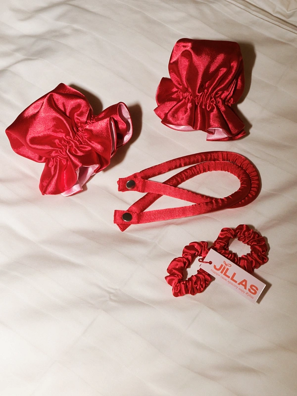 Мягкие бигуди из лебяжего пуха "Комплект jillas slim compact красный" по цене ₽1,990, размеры 200х80х20, для волос От каре до пояса