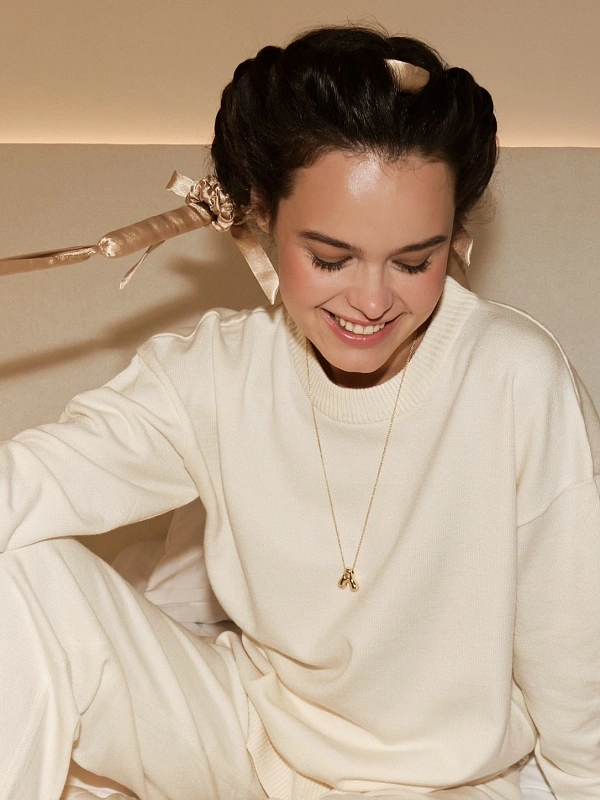 Мягкие бигуди из лебяжего пуха "Набор jillas for sleep, золотистый" по цене 2&nbsp;990 ₽, размеры 215х175х75, для волос От плеч до пояса