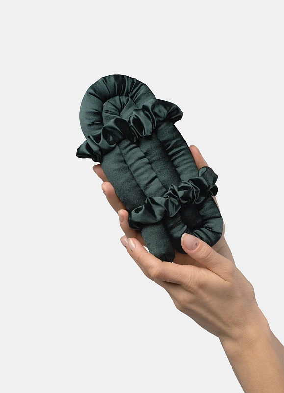 Мягкие бигуди из лебяжего пуха "Комплект jillas classic изумрудный" по цене ₽1,390, размеры 255х105х50, для волос От лопаток до пояса