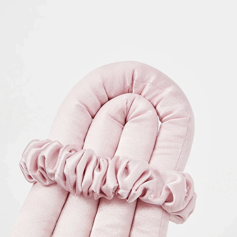 Мягкие бигуди из лебяжего пуха "Комплект jillas mini светло-розовый" по цене 1&nbsp;390 ₽, размеры 235х85х40, для волос От плеч до пояса