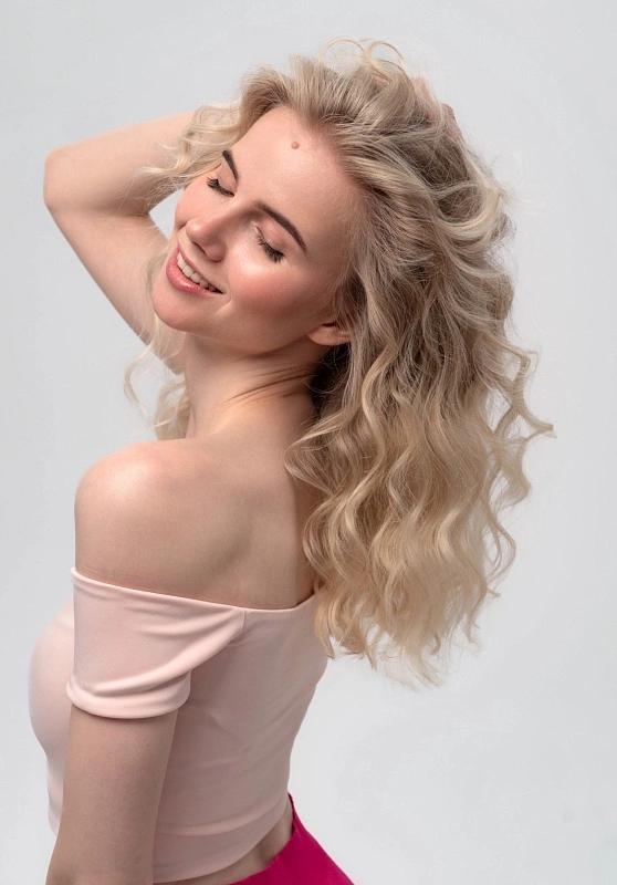 Мягкие бигуди из лебяжего пуха "Комплект jillas slim черный" по цене 1&nbsp;390 ₽, размеры 205х85х25, для волос От каре до пояса