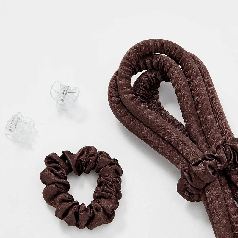 Мягкие бигуди из лебяжего пуха "Комплект jillas slim коричневый" по цене 1&nbsp;390 ₽, размеры 205х85х25, для волос От каре до пояса