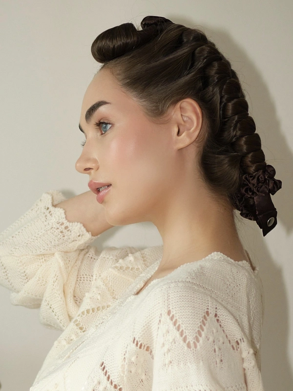 Мягкие бигуди из лебяжего пуха "Комплект jillas mini compact 2.0, коричневый" по цене 2&nbsp;290 ₽, размеры 235х85х40, для волос От плеч до пояса