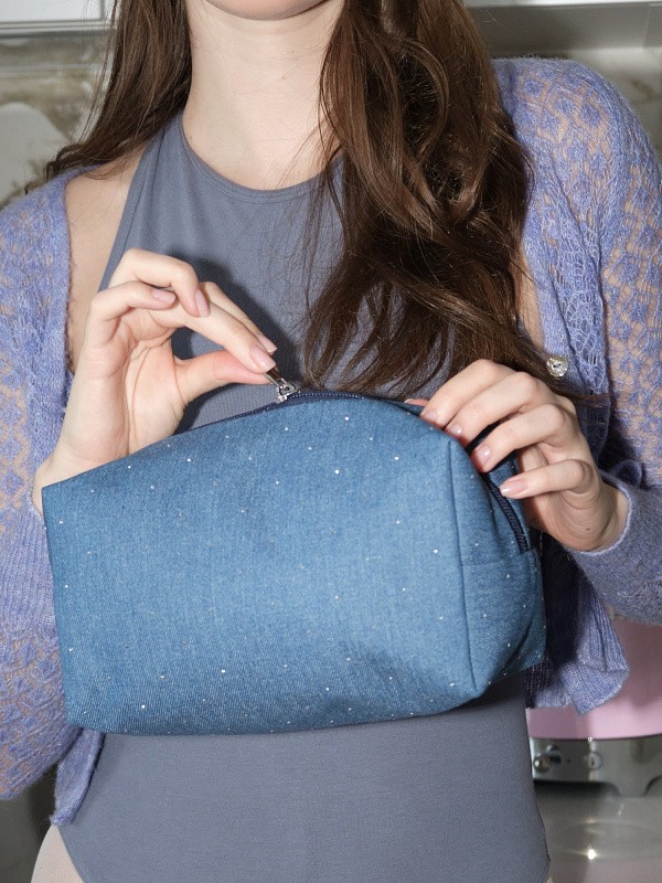 Косметичка jillas джинсовая со стразами, светло-голубой