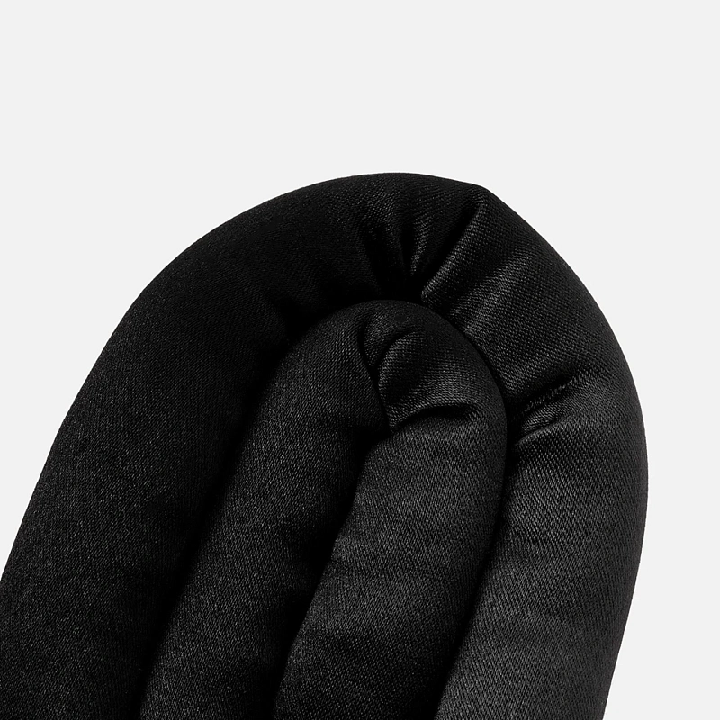 Мягкие бигуди из лебяжего пуха "Комплект jillas classic lite черный" по цене 690 ₽, размеры 200х150х40, для волос От лопаток до пояса