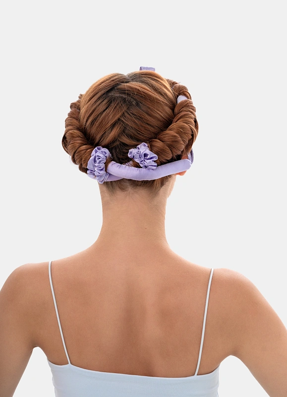 Мягкие бигуди из лебяжего пуха "Комплект jillas mini elegant лавандовый" по цене 1&nbsp;590 ₽, размеры 235х85х40, для волос От плеч до пояса