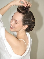 Коричневый