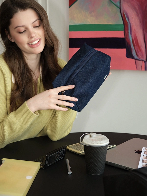 Косметичка jillas джинсовая, темно-синий по цене 1&nbsp;890 ₽, размеры 300х200х30