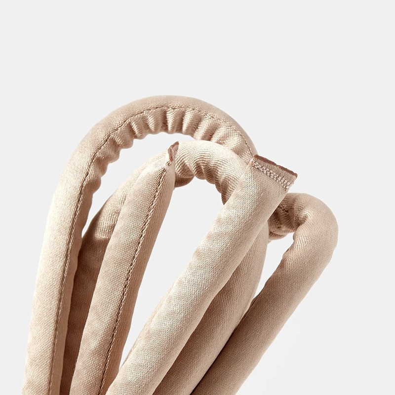 Мягкие бигуди из лебяжего пуха "Комплект jillas slim lite золотистый" по цене 690 ₽, размеры 200х150х25, для волос От каре до пояса