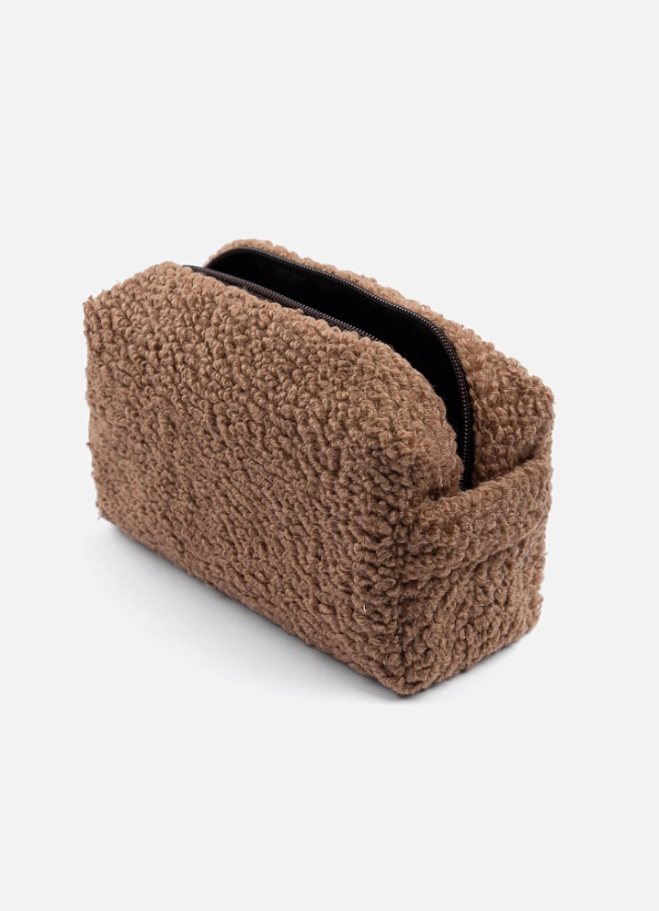 Косметичка jillas плюшевая, S, светло-коричневый по цене 1 790 ₽