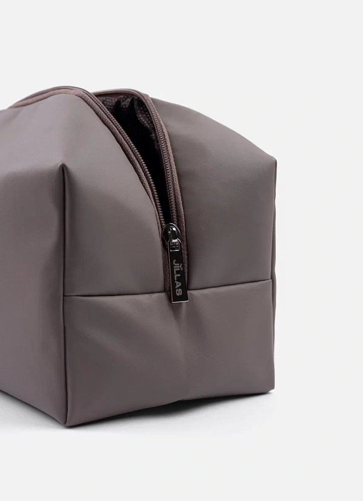 Косметичка jillas из искусственной кожи, L, серый по цене 1 990 ₽